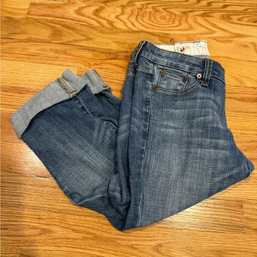 Low rise skinny crop jeans with cuff